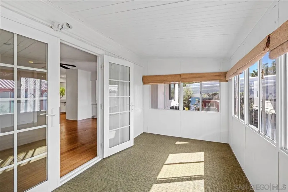 7127 Santa Barbara Carlsbad, CA 92011