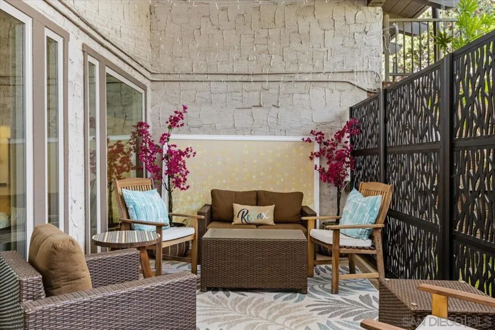 7127 Santa Barbara Carlsbad, CA 92011