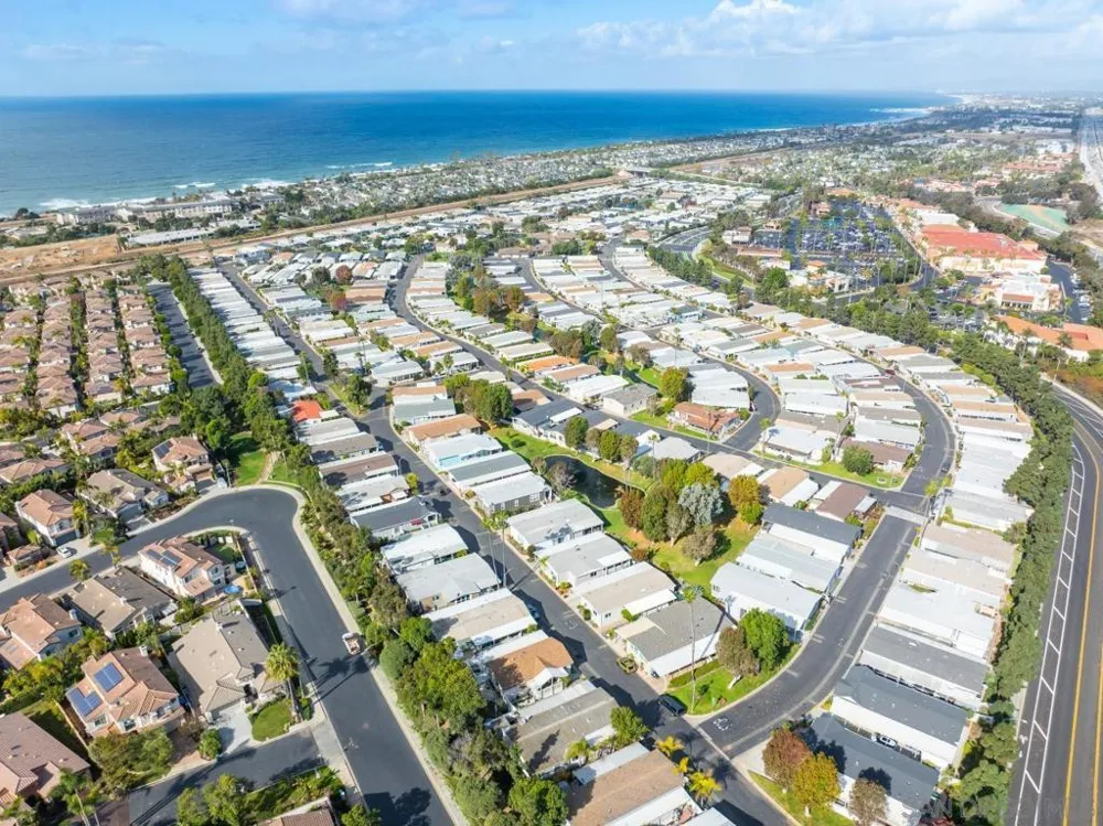 7127 Santa Barbara Carlsbad, CA 92011
