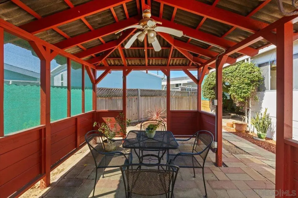 7127 Santa Barbara Carlsbad, CA 92011
