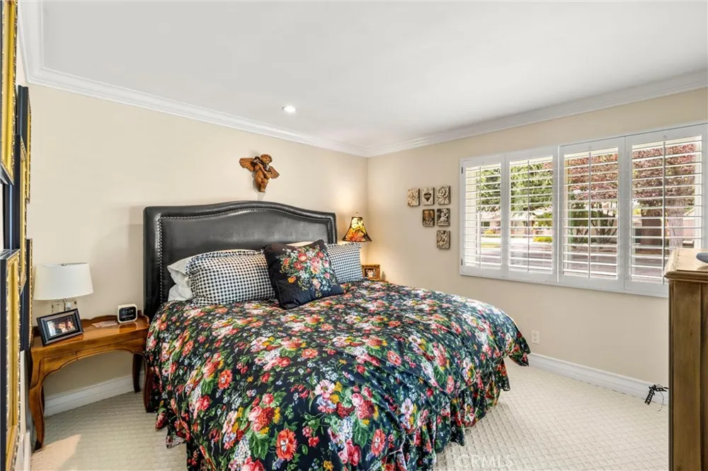 1328 Loma Sola Upland, CA 91786