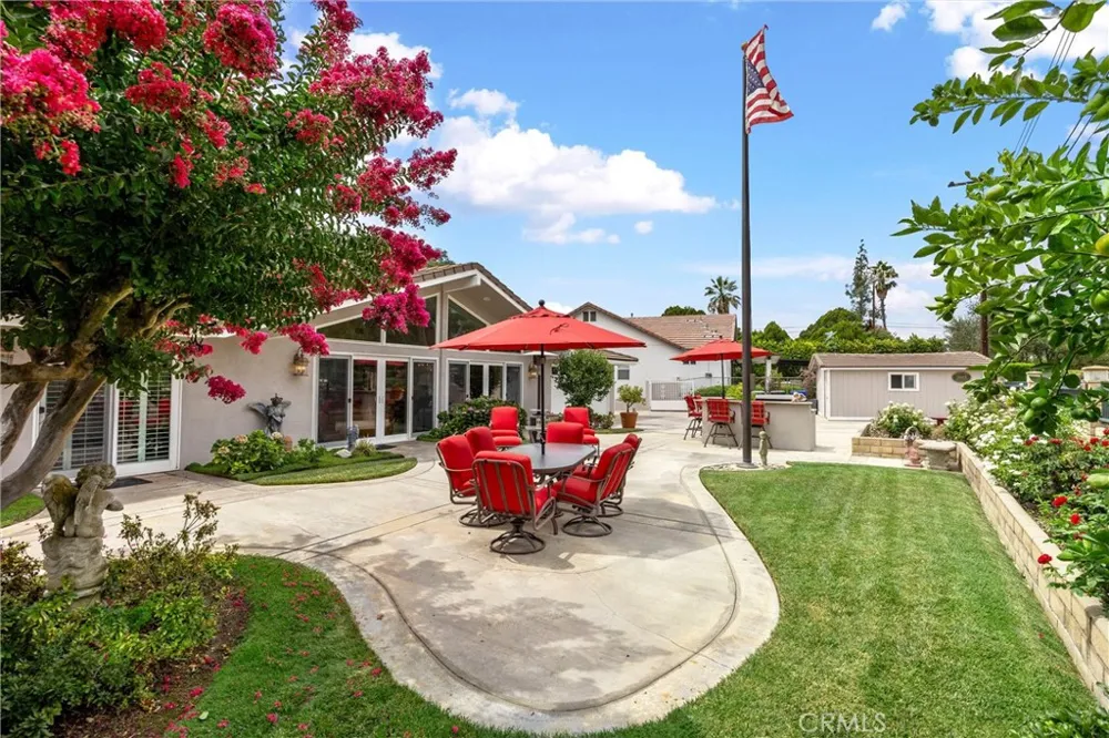 1328 Loma Sola Upland, CA 91786