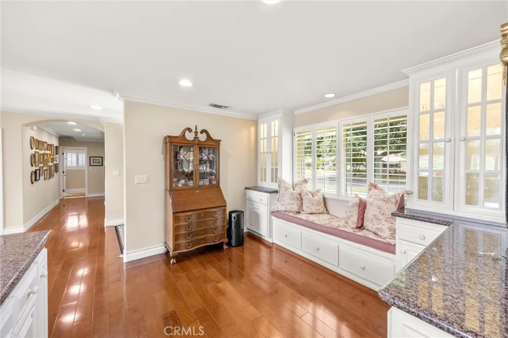1328 Loma Sola Upland, CA 91786
