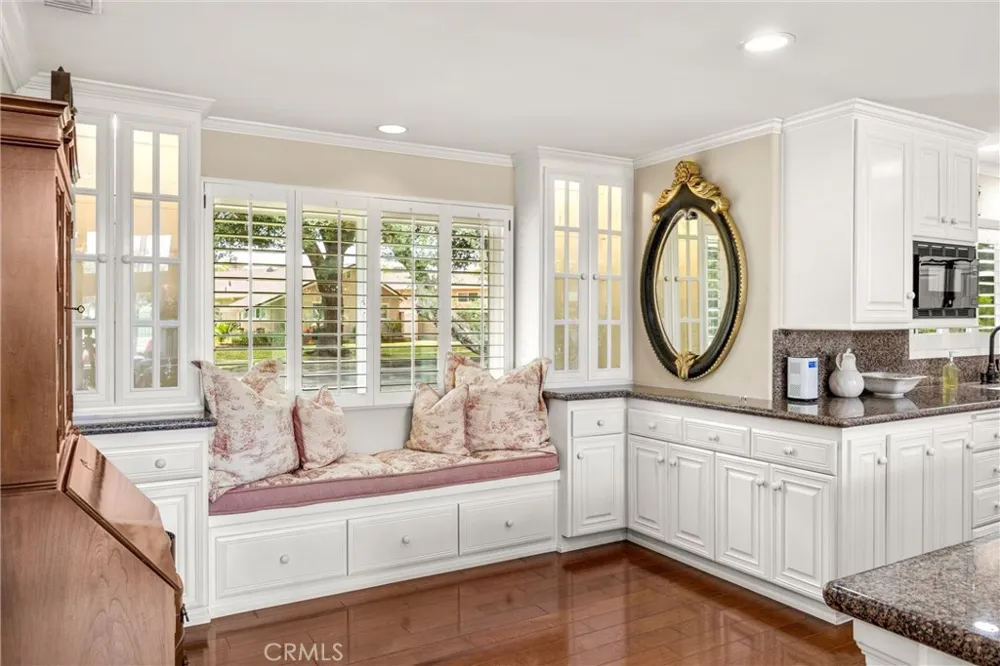 1328 Loma Sola Upland, CA 91786