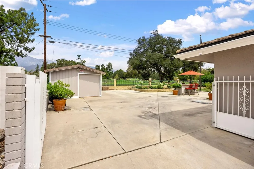 1328 Loma Sola Upland, CA 91786