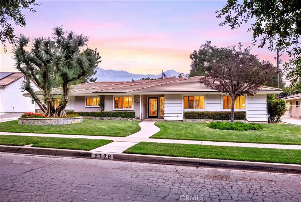 1328 Loma Sola Upland, CA 91786