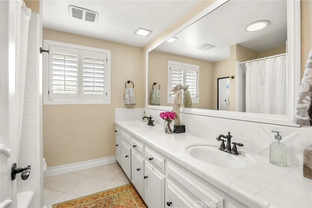 1328 Loma Sola Upland, CA 91786