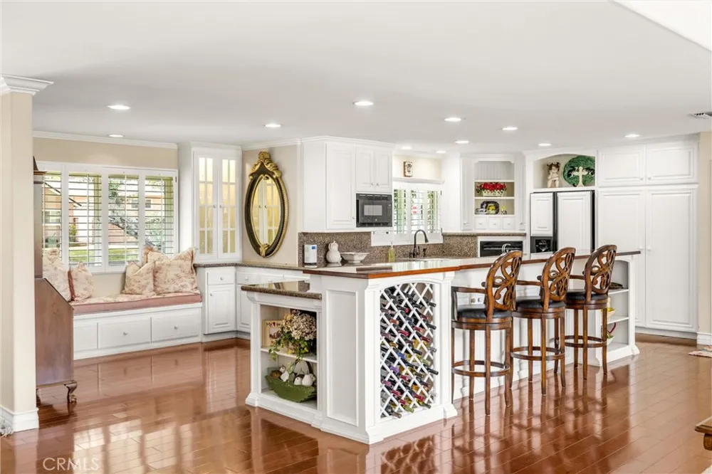 1328 Loma Sola Upland, CA 91786