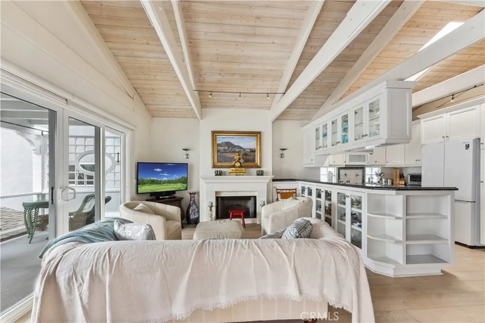 130 Topaz #1/2 Newport Beach, CA 92662