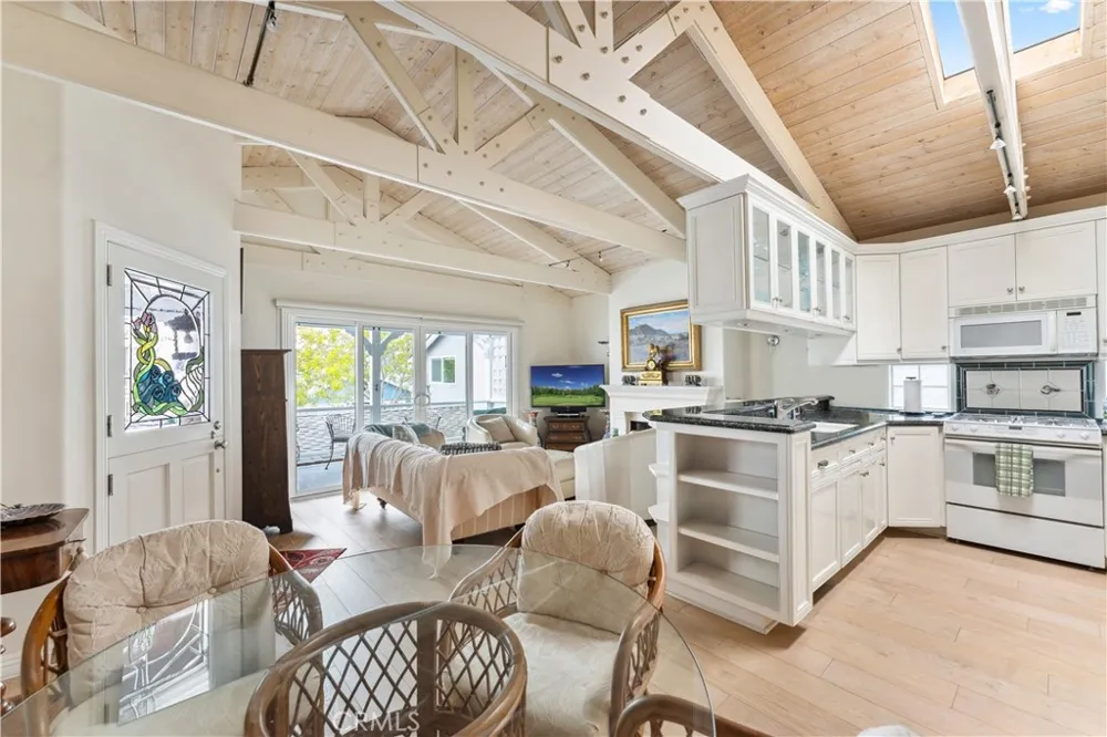 130 Topaz #1/2 Newport Beach, CA 92662