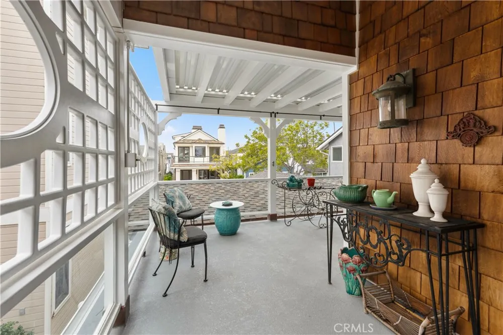 130 Topaz #1/2 Newport Beach, CA 92662