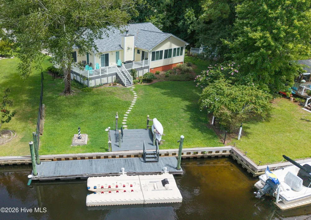 109 Commander Circle New Bern, NC 28562