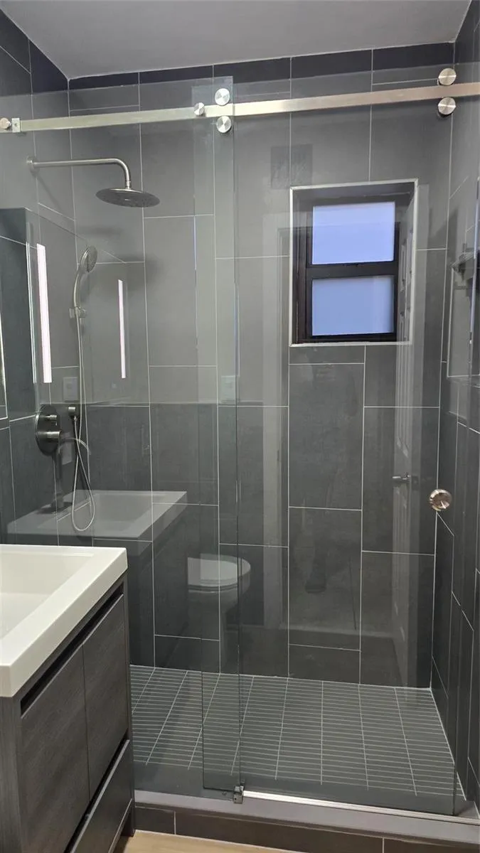 360 NW 8th Street Pompano Beach, FL 33060