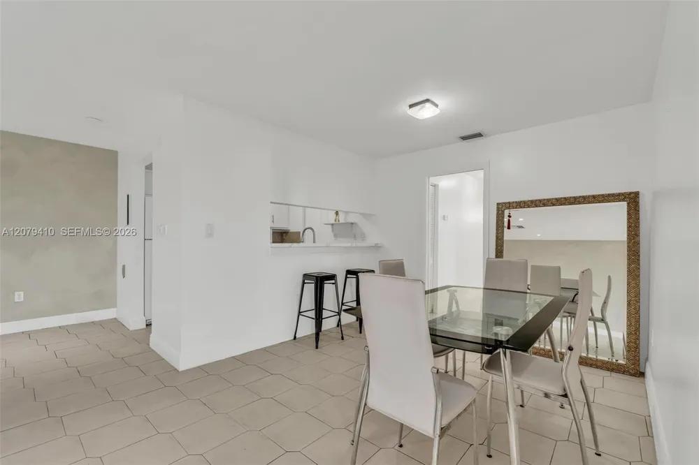 15470 SW 82nd Ln #332 Miami, FL 33193