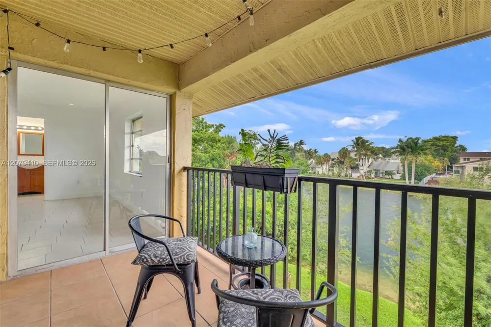 15470 SW 82nd Ln #332 Miami, FL 33193