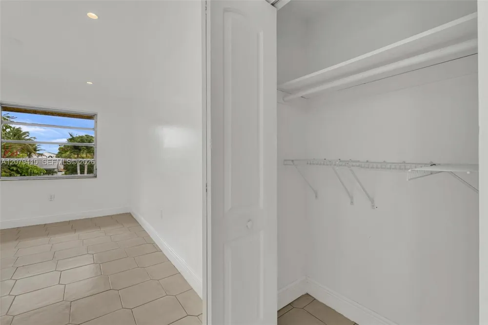15470 SW 82nd Ln #332 Miami, FL 33193