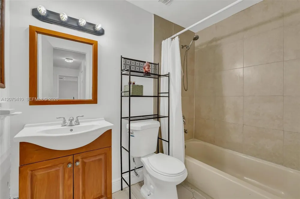 15470 SW 82nd Ln #332 Miami, FL 33193