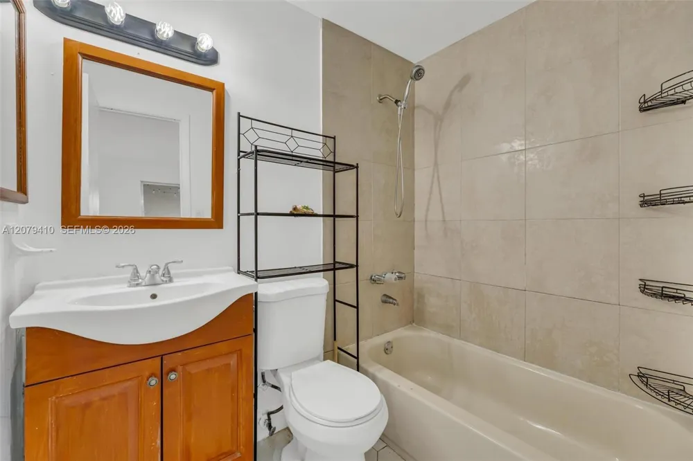 15470 SW 82nd Ln #332 Miami, FL 33193