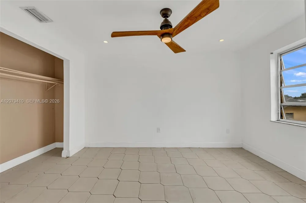 15470 SW 82nd Ln #332 Miami, FL 33193