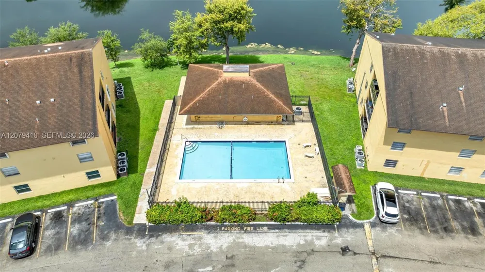 15470 SW 82nd Ln #332 Miami, FL 33193