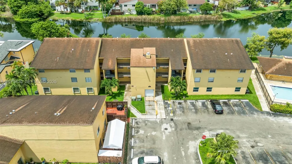 15470 SW 82nd Ln #332 Miami, FL 33193