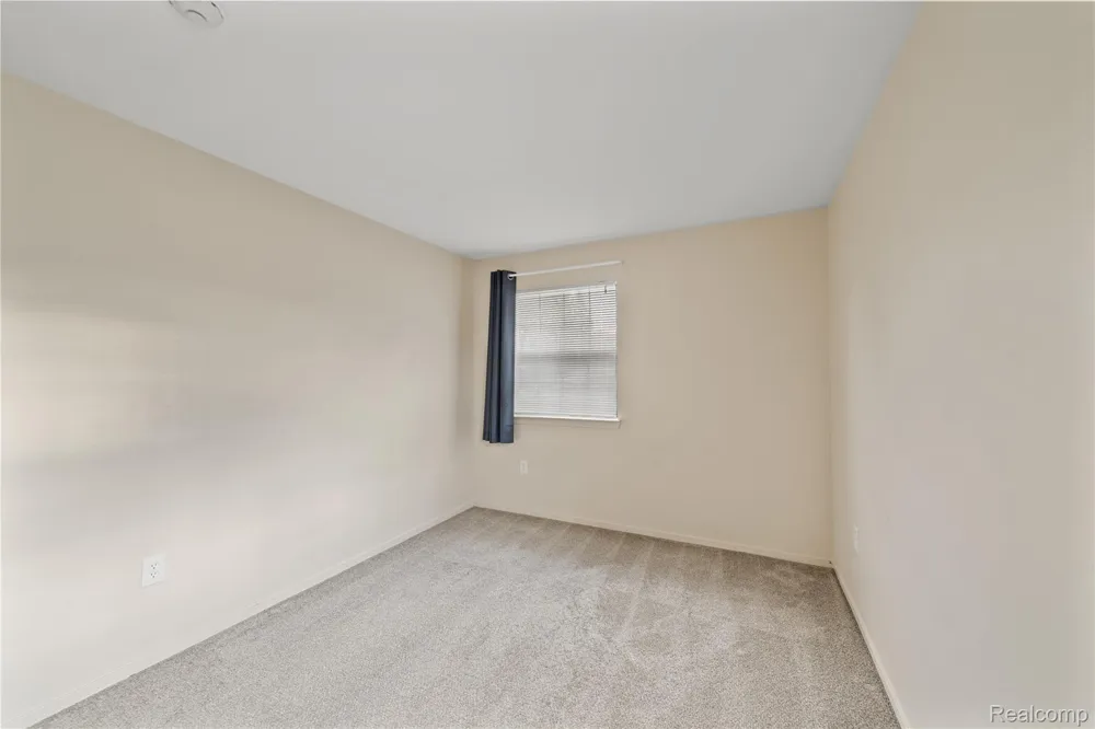 2101 VINE WAY #90 Canton Charter Township, MI 48188