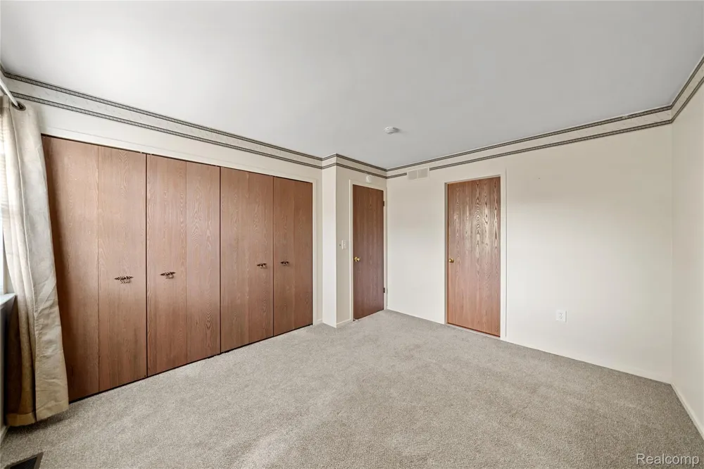 2101 VINE WAY #90 Canton Charter Township, MI 48188