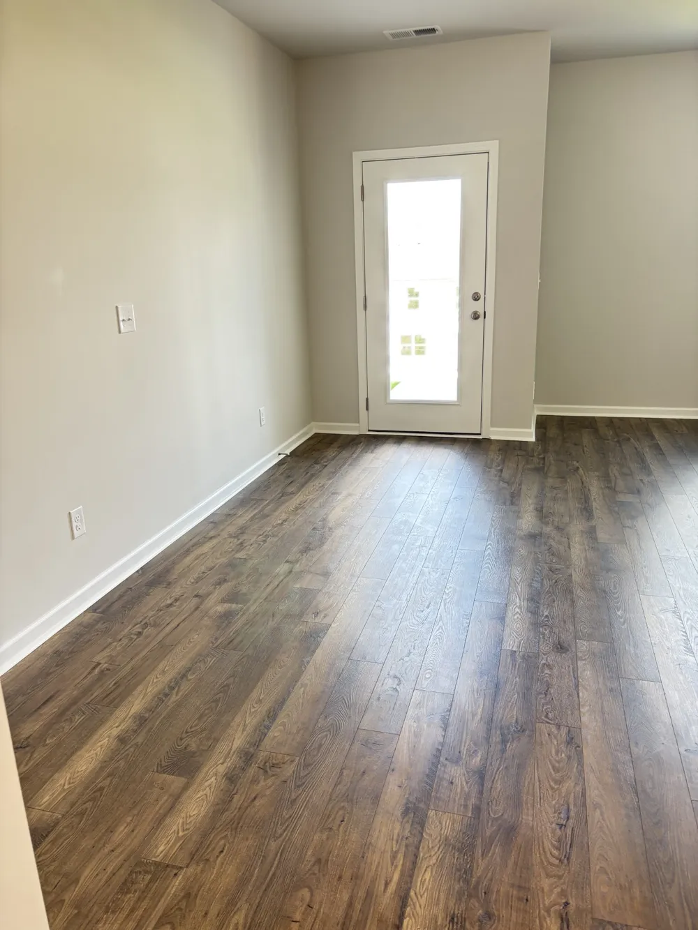 2100 Widgeon Pt Lebanon, TN 37090
