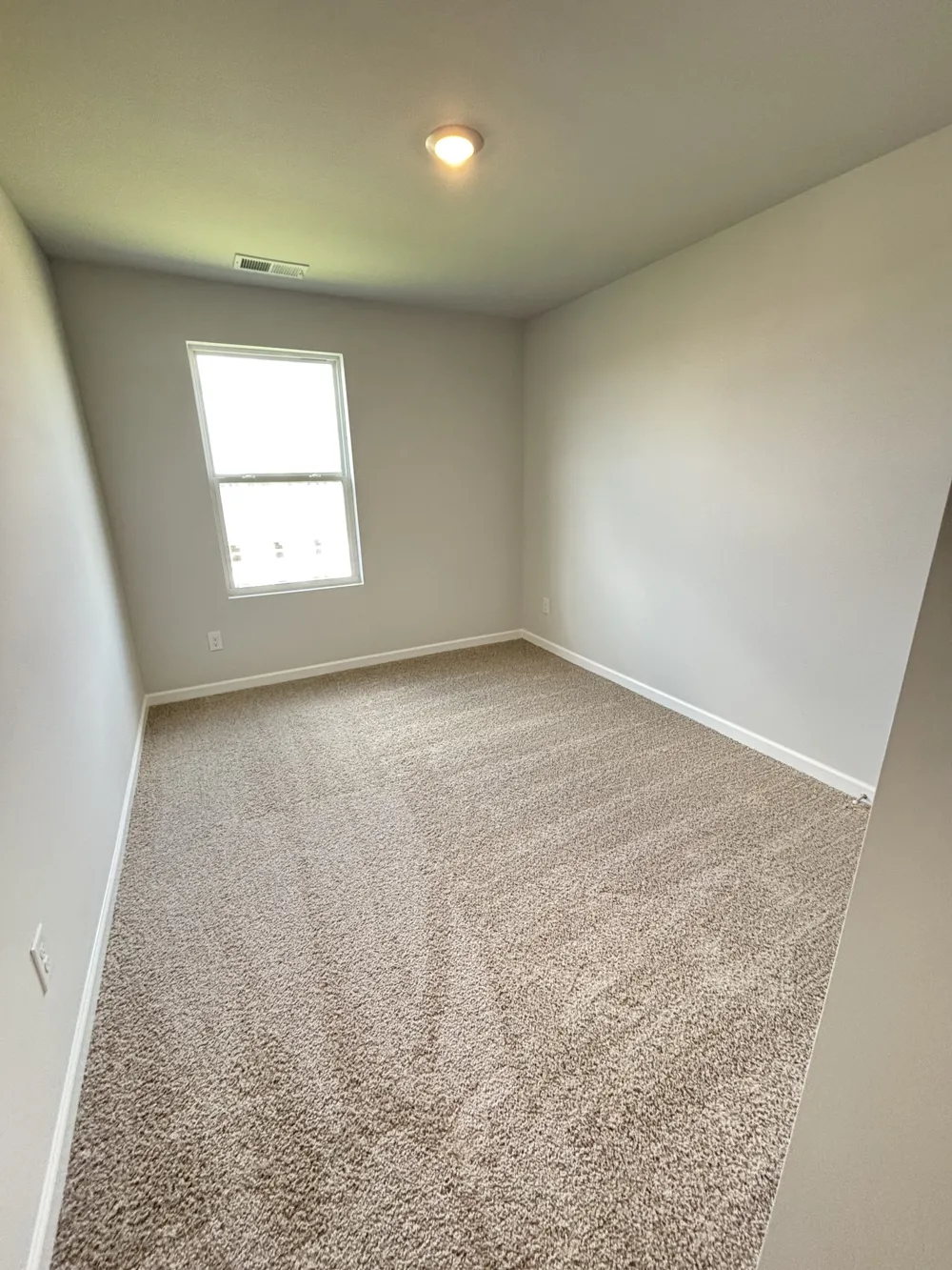 2100 Widgeon Pt Lebanon, TN 37090
