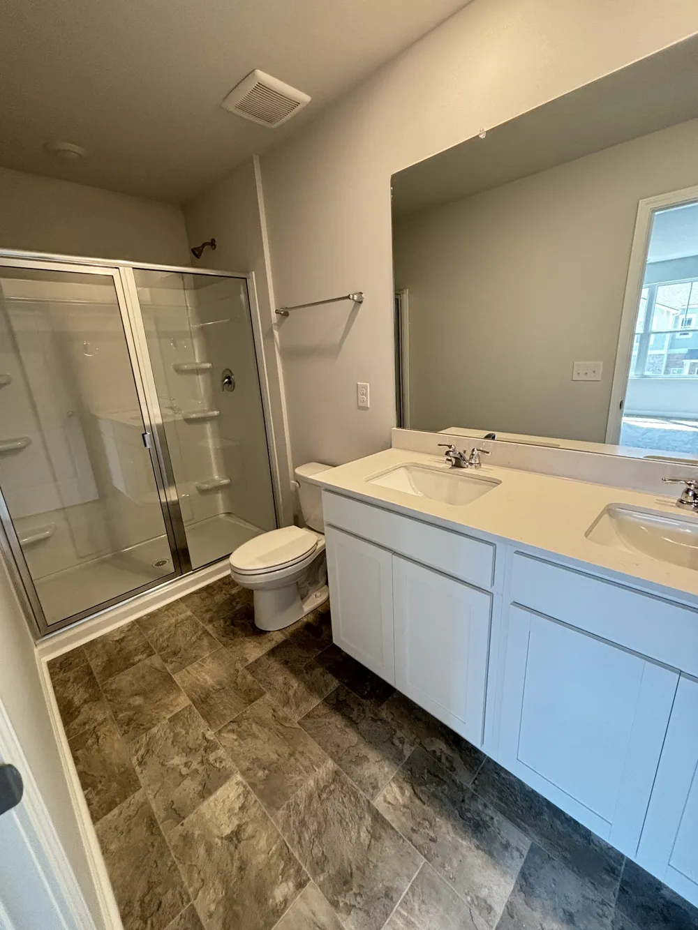2100 Widgeon Pt Lebanon, TN 37090