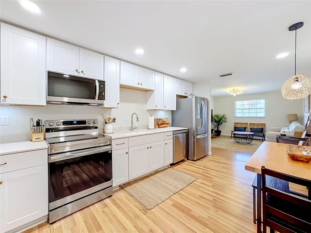 202 PEACOCK  UNIT B LANE #B Holmes Beach, FL 34217