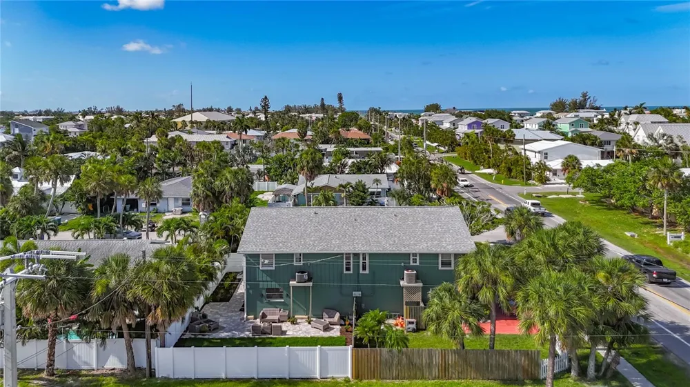 202 PEACOCK  UNIT B LANE #B Holmes Beach, FL 34217