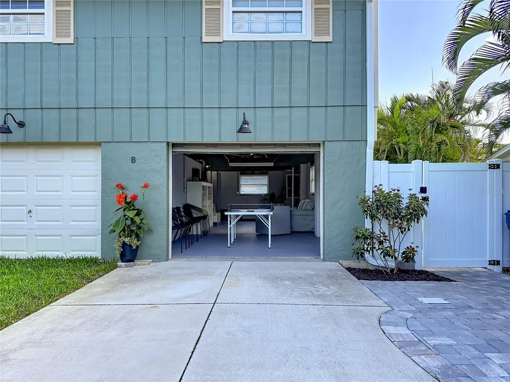 202 PEACOCK  UNIT B LANE #B Holmes Beach, FL 34217