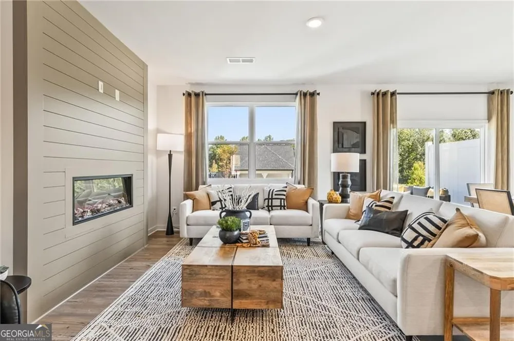 2070 Underwood DR Lawrenceville, GA 30043