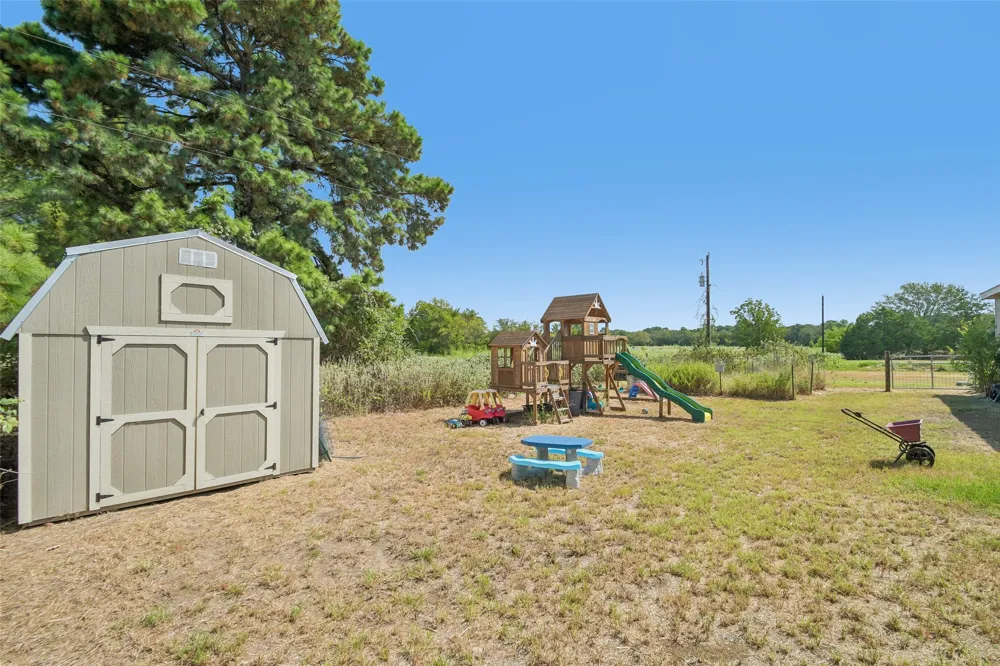 258 Pathfinders Way Smithville, TX 78957