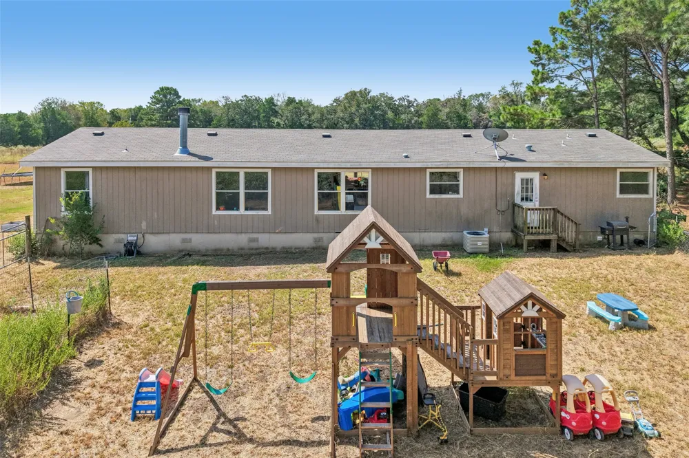 258 Pathfinders Way Smithville, TX 78957