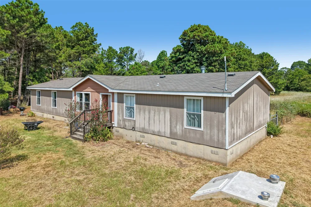 258 Pathfinders Way Smithville, TX 78957