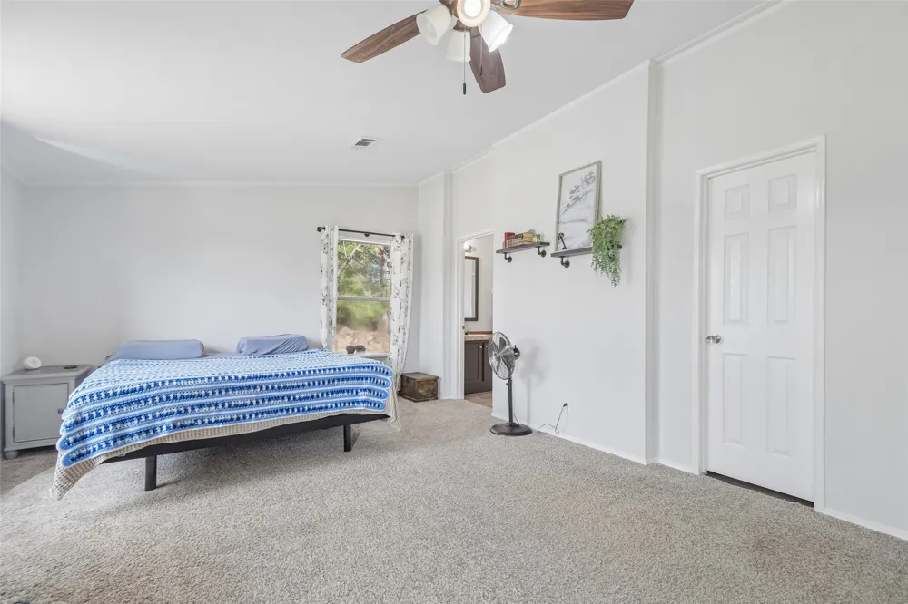 258 Pathfinders Way Smithville, TX 78957