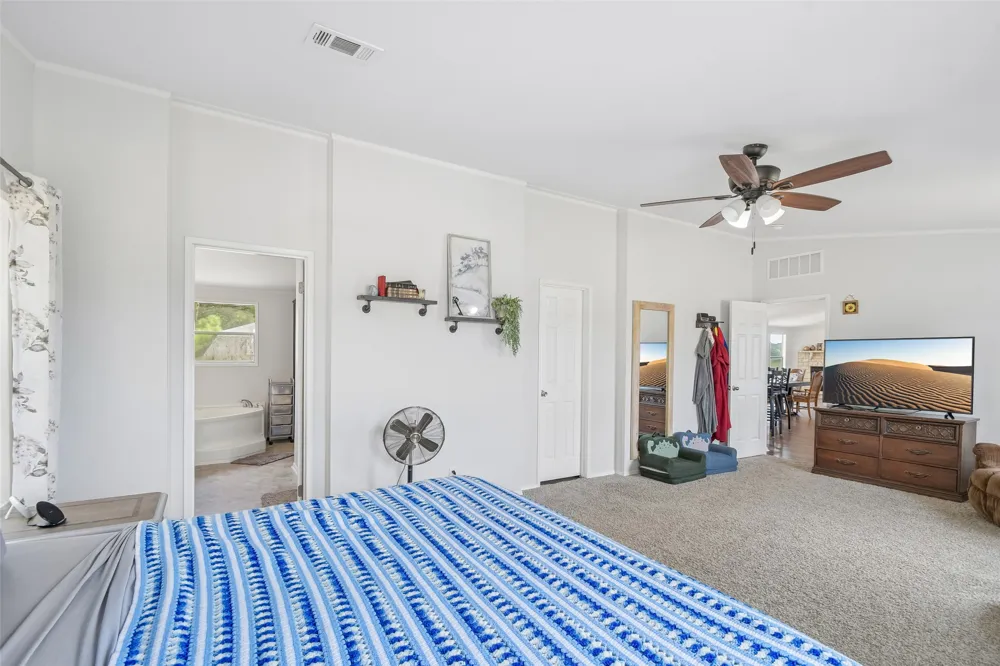258 Pathfinders Way Smithville, TX 78957