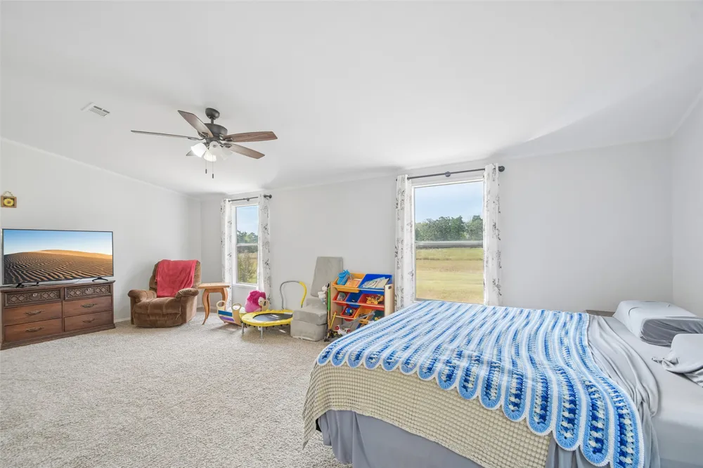 258 Pathfinders Way Smithville, TX 78957