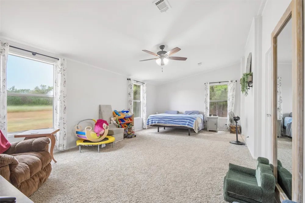 258 Pathfinders Way Smithville, TX 78957
