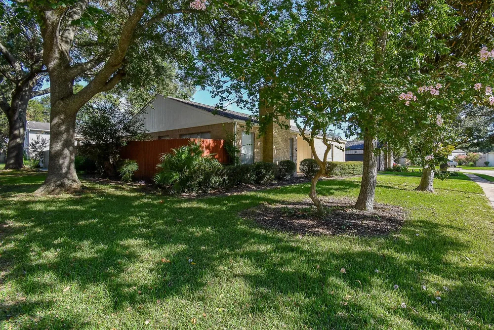 1918 Liberty Point Lane Sugar Land, TX 77478