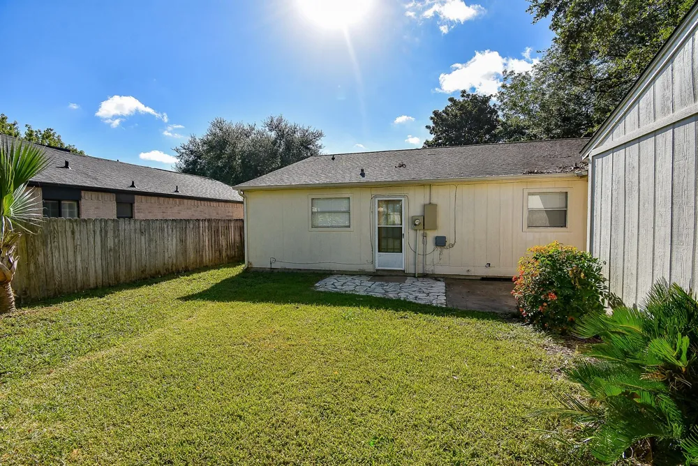 1918 Liberty Point Lane Sugar Land, TX 77478