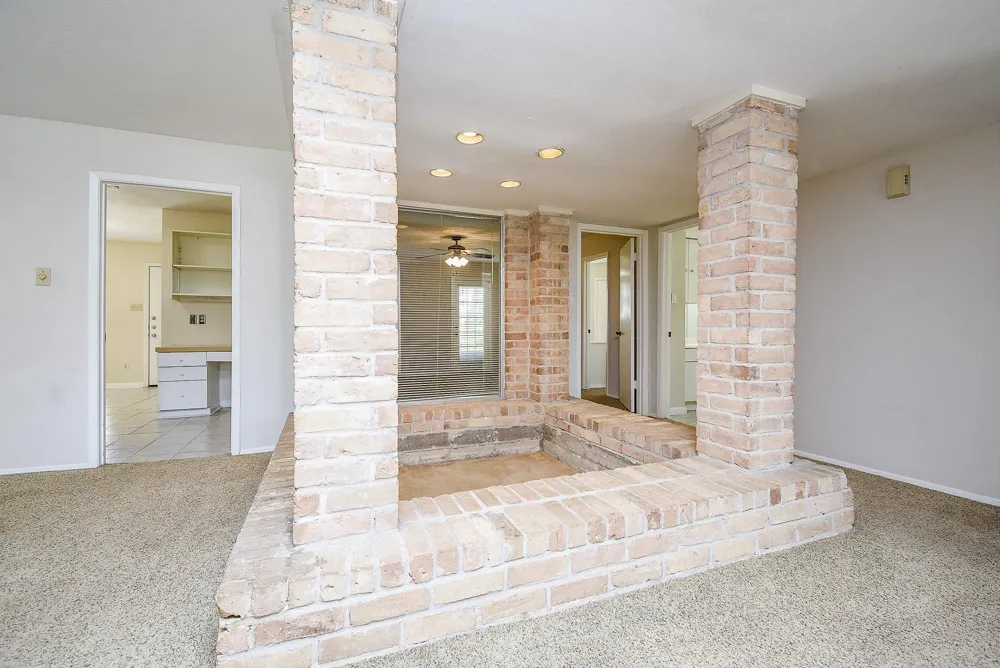 1918 Liberty Point Lane Sugar Land, TX 77478