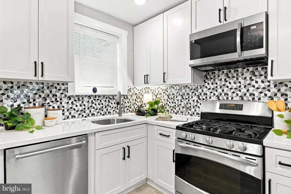 5109 BELAIR ROAD Baltimore, MD 21206