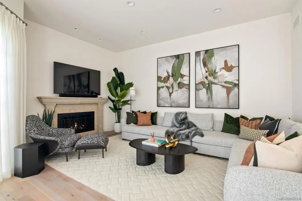 7729 Ivanhoe Avenue La Jolla, CA 92037