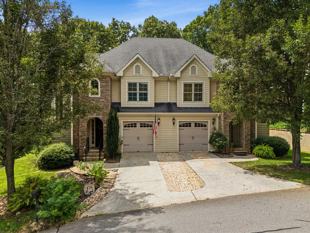 476 Licklog Ridge Hayesville, NC 28904
