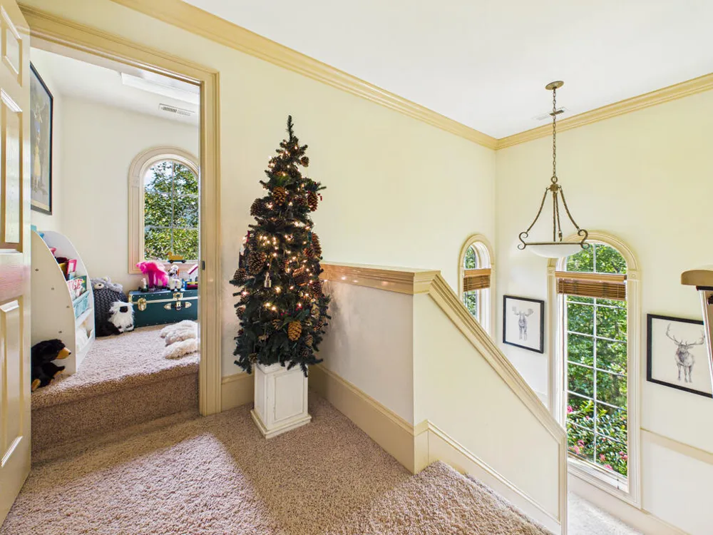 476 Licklog Ridge Hayesville, NC 28904
