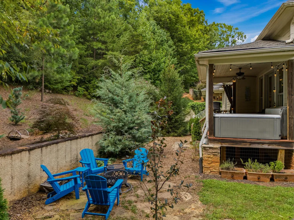 476 Licklog Ridge Hayesville, NC 28904