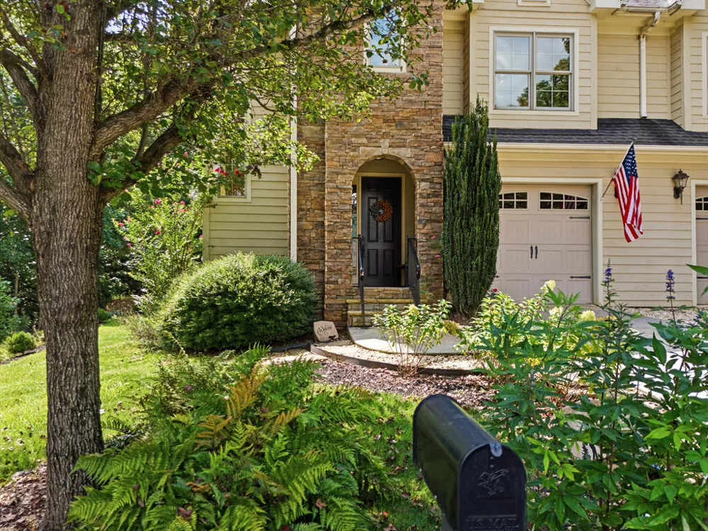 476 Licklog Ridge Hayesville, NC 28904
